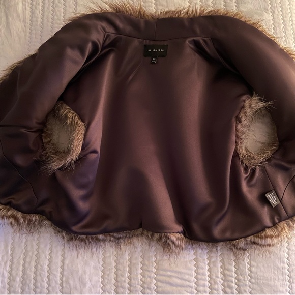 The Limited Faux Fur Vest Small - Picture 6 of 11